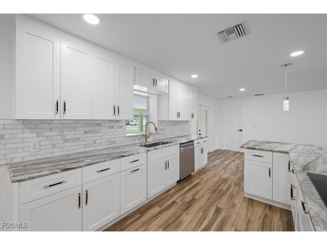 158 Dow Lane North Fort Myers FL 33917 2025025658 image33