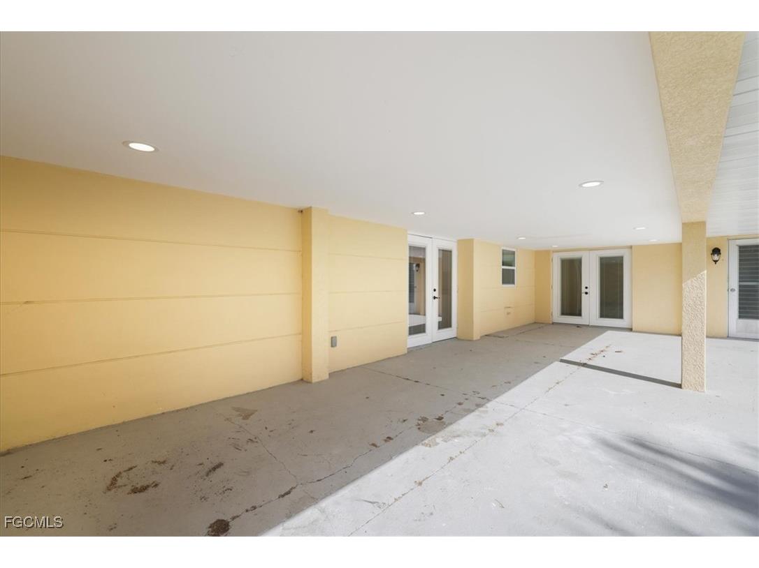 158 Dow Lane North Fort Myers FL 33917 2025025658 image34