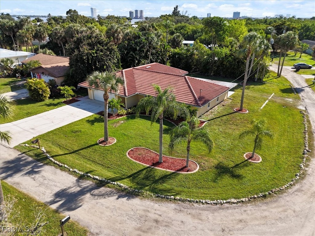 158 Dow Lane North Fort Myers FL 33917 2025025658 image4