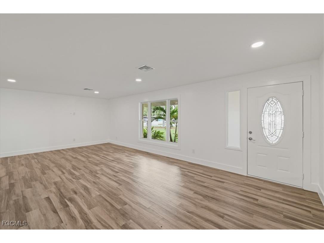 158 Dow Lane North Fort Myers FL 33917 2025025658 image7