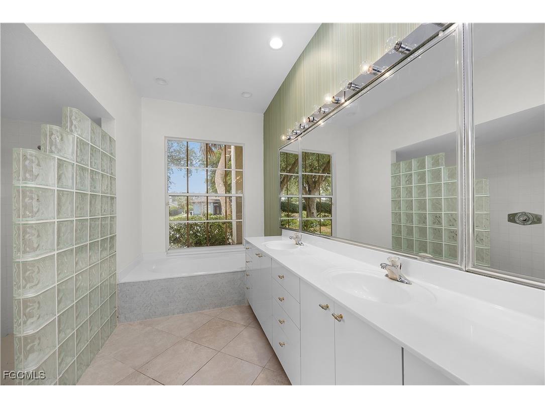 1580 Argyle Drive Fort Myers FL 33919 2026004187 image22