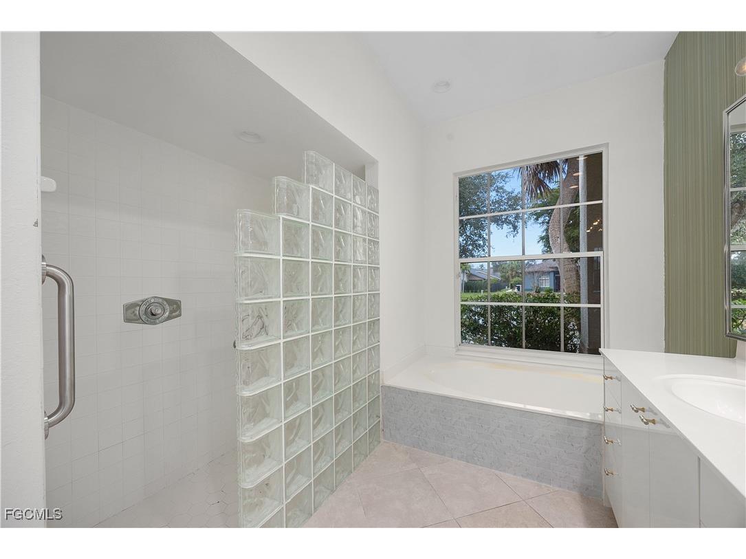 1580 Argyle Drive Fort Myers FL 33919 2026004187 image23