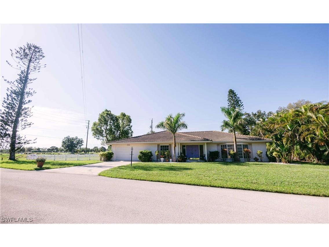 1580 Olmeda Way Fort Myers FL 33901 223065655 image1