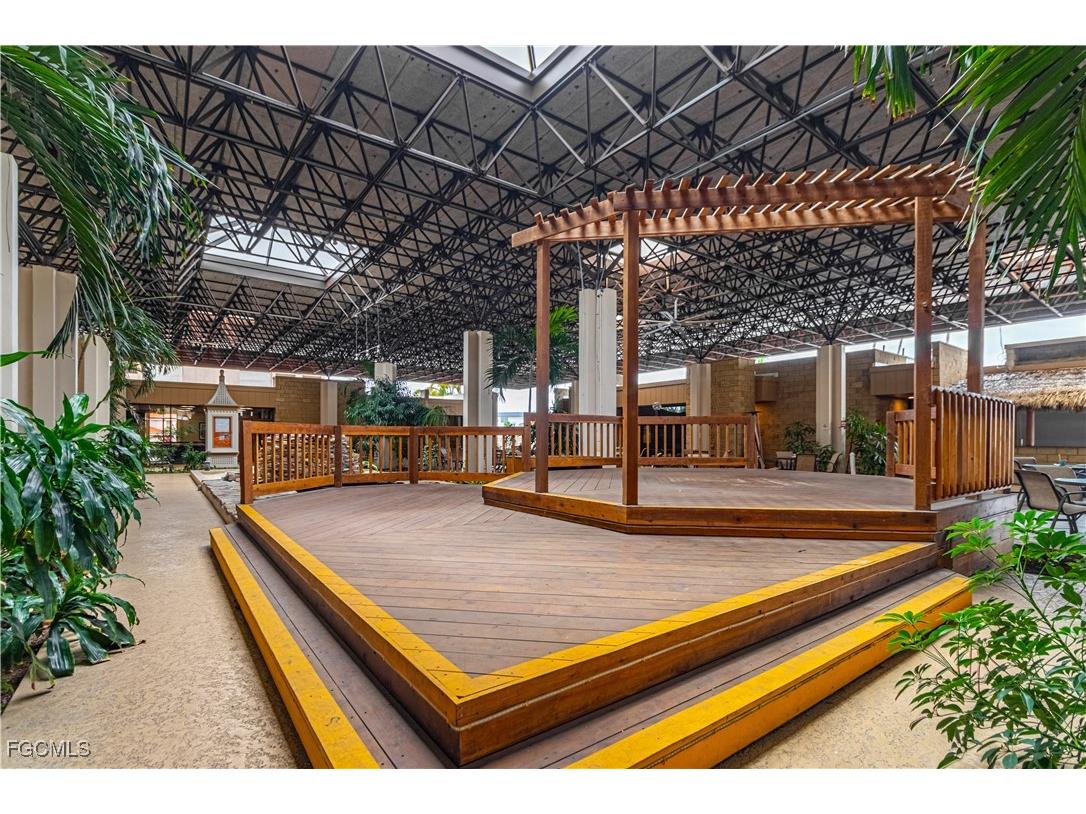 1580 Pine Valley Drive #103 Fort Myers FL 33907 2025008547 image14