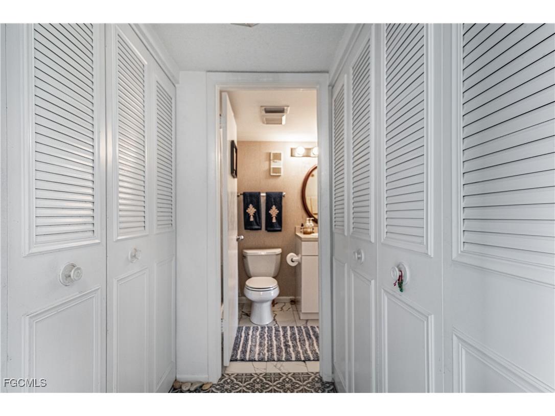 1580 Pine Valley Drive #103 Fort Myers FL 33907 2025008547 image5