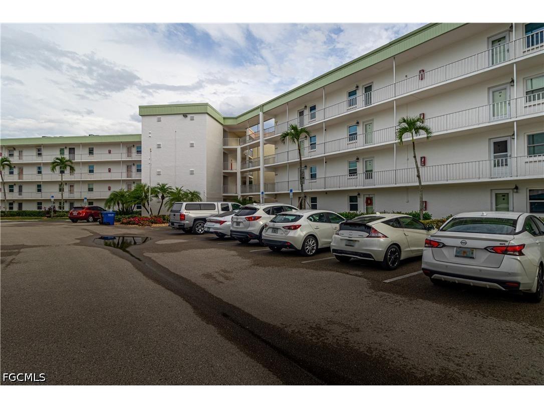 1580 Pine Valley Drive #103 Fort Myers FL 33907 2026025561 image10