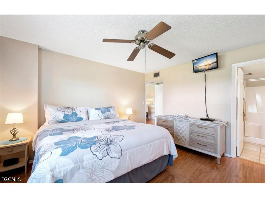 1580 Pine Valley Drive #217 Fort Myers FL 33907 2026017587 image17