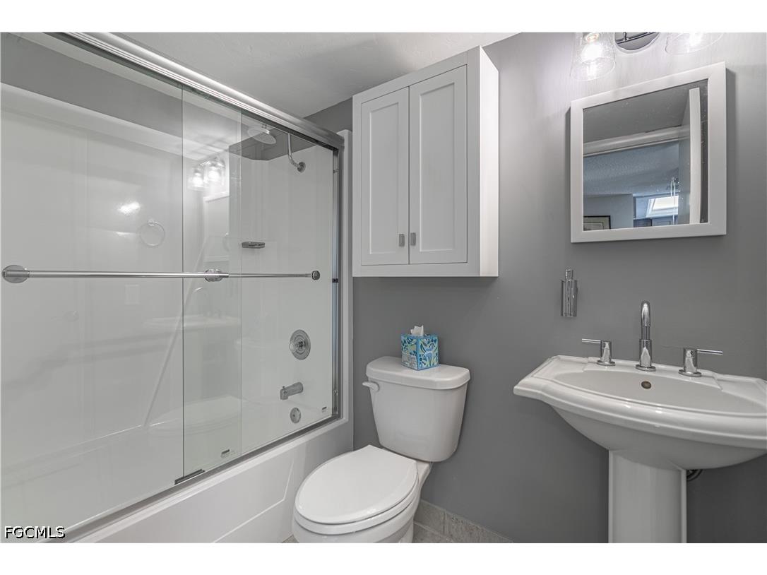 1580 Pine Valley Drive #305 Fort Myers FL 33907 2026025378 image15