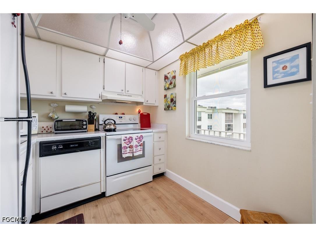 1580 Pine Valley Drive #415 Fort Myers FL 33907 2026018592 image5