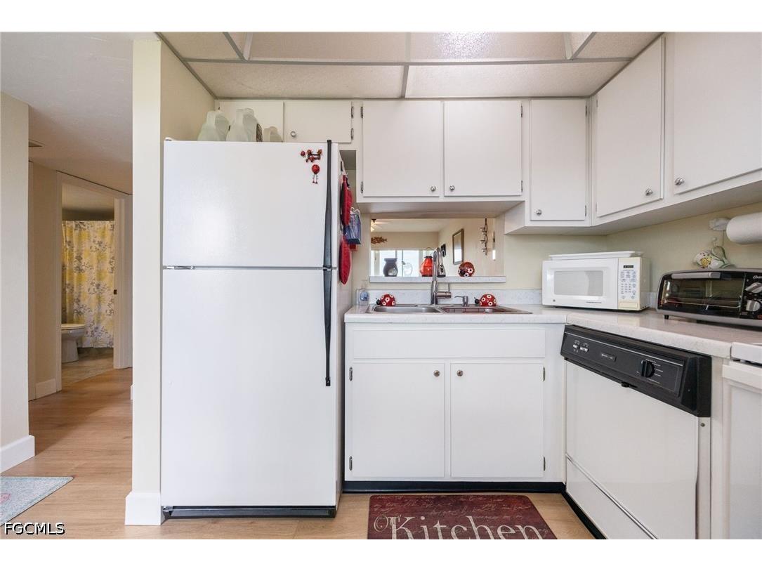 1580 Pine Valley Drive #415 Fort Myers FL 33907 2026018592 image6