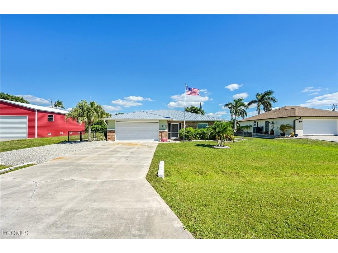 15804 Missouri Street Bokeelia FL 33922 2025015505 image2