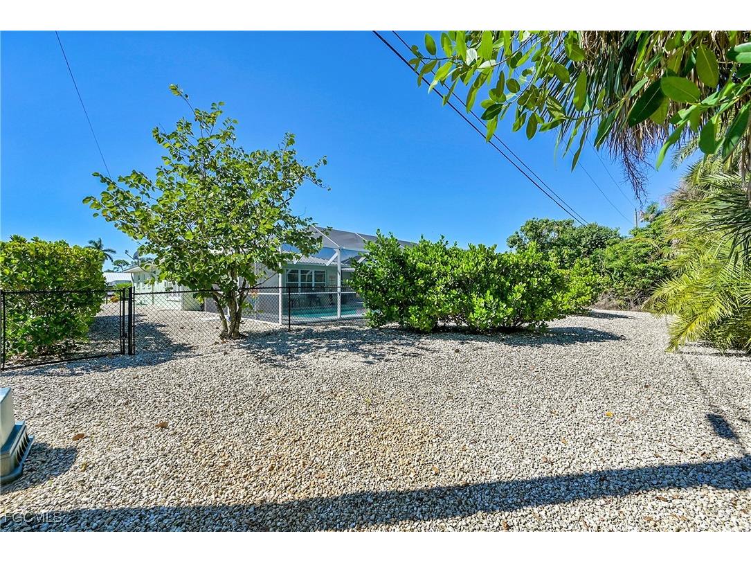 15804 Missouri Street Bokeelia FL 33922 2025015505 image27