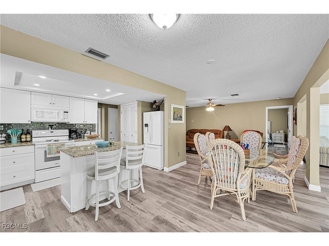 15804 Missouri Street Bokeelia FL 33922 2025015505 image5