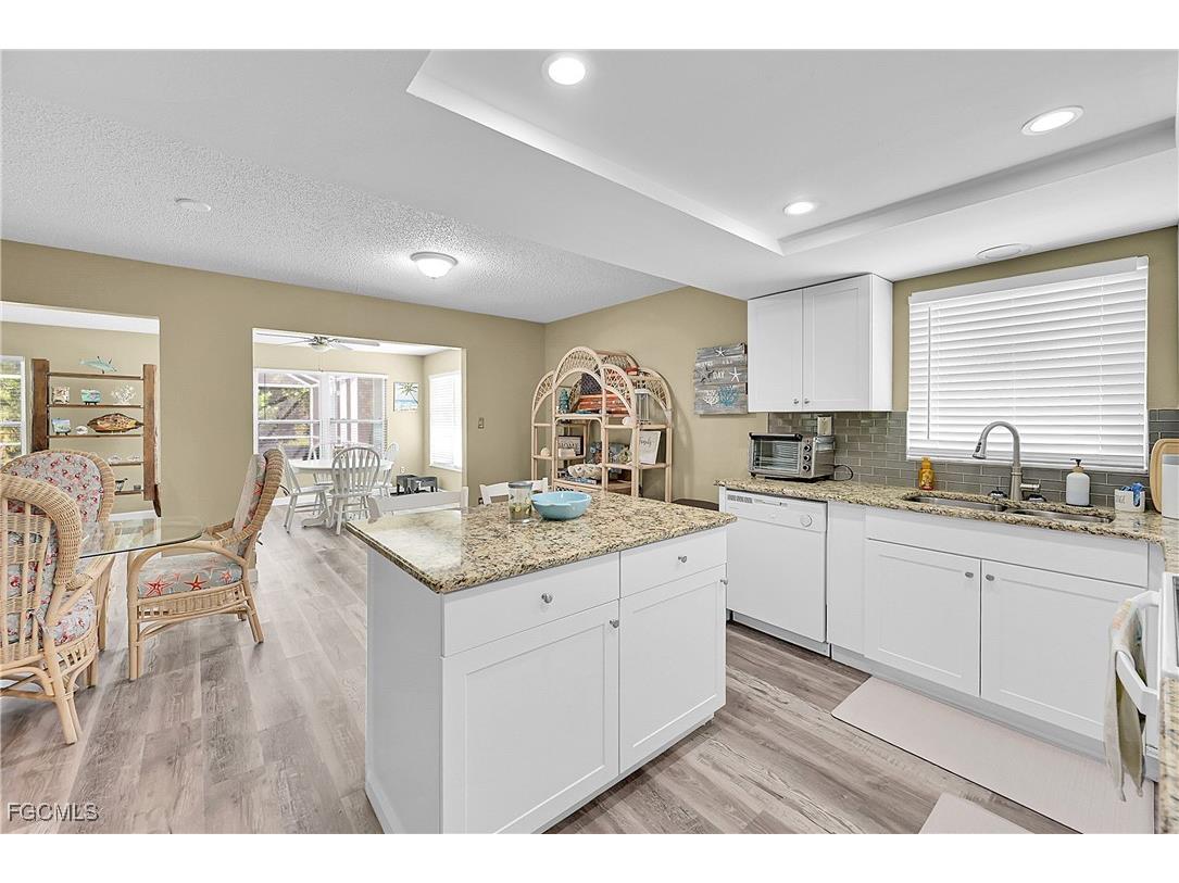 15804 Missouri Street Bokeelia FL 33922 2025015505 image8