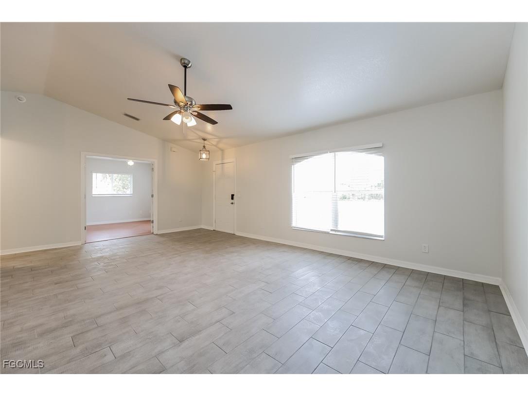 1581 S Chamberlain Boulevard North Port FL 34286 2025024309 image4