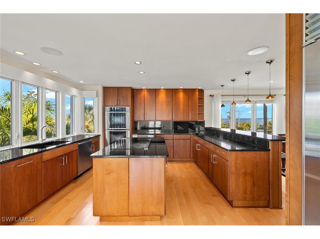 1581 San Carlos Bay Drive Sanibel FL 33957 225049267 image4