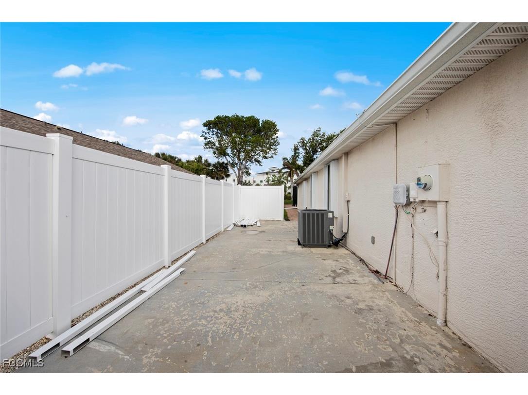 15817 Beachcomber Avenue Fort Myers FL 33908 2025008882 image37