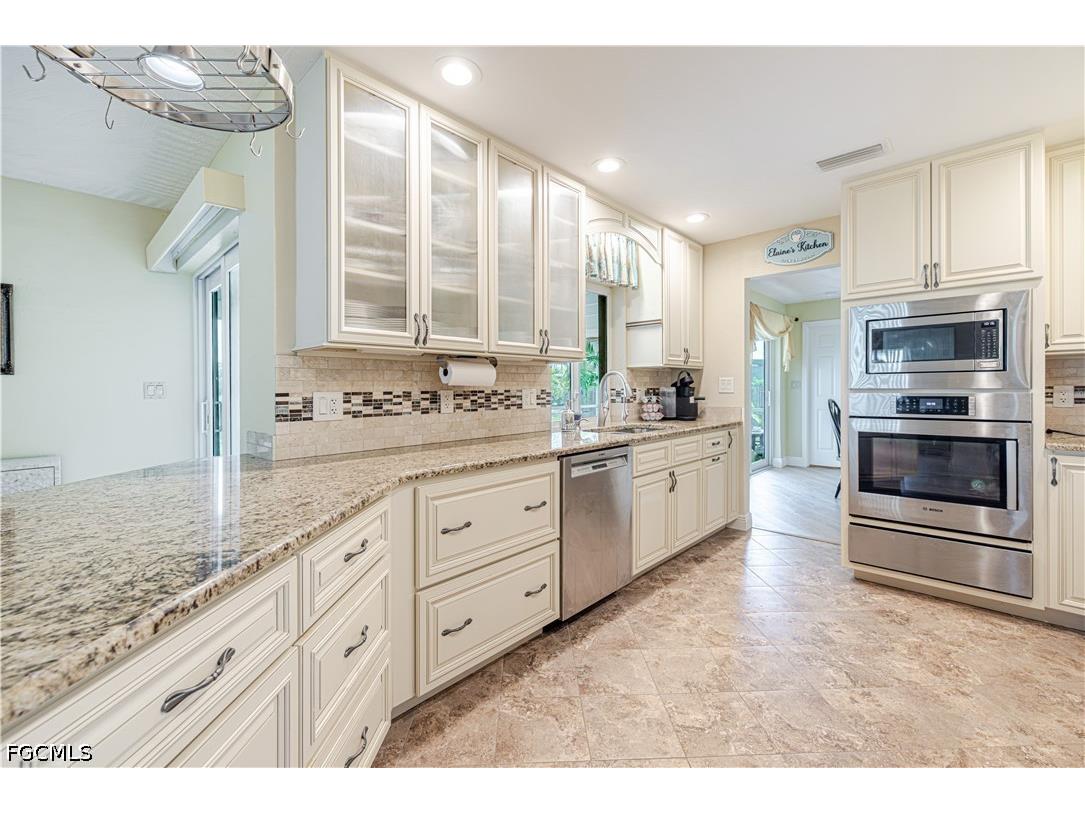 15840 Lake Candlewood Drive Fort Myers FL 33908 2026024460 image12
