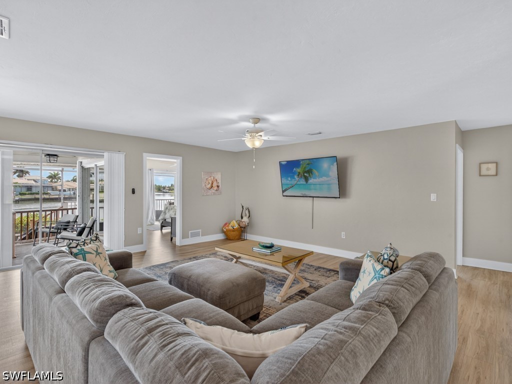 1585 Jamaica Court Marco Island FL 34145 226011275 image4