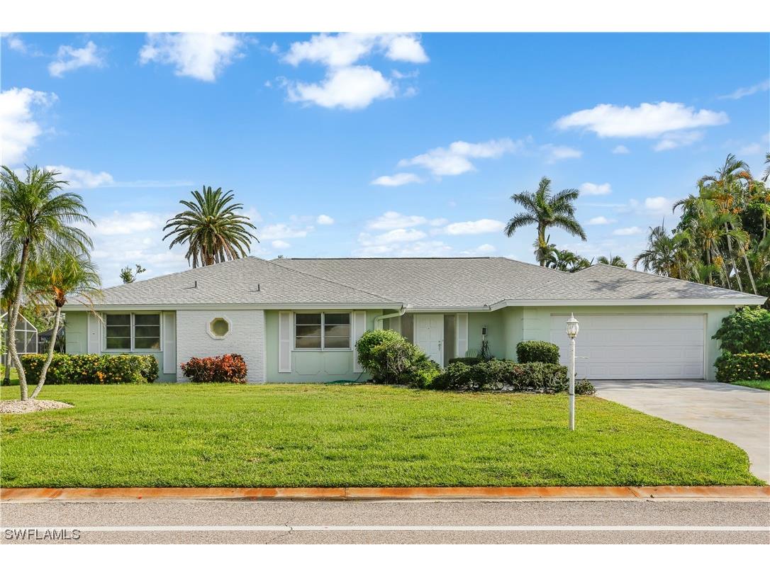 1585 Manchester Boulevard Fort Myers FL 33919 223045528 image1