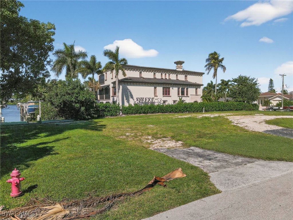 1585 Pelican Avenue Naples FL 34102 225074915 image11
