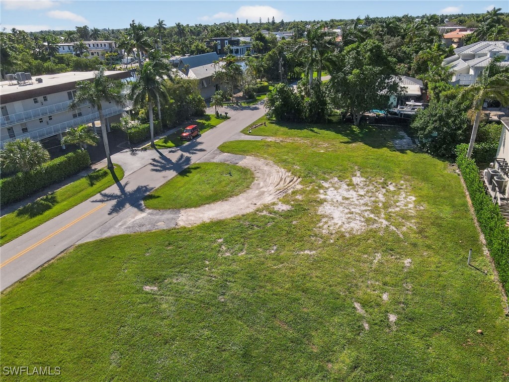 1585 Pelican Avenue Naples FL 34102 225074915 image17