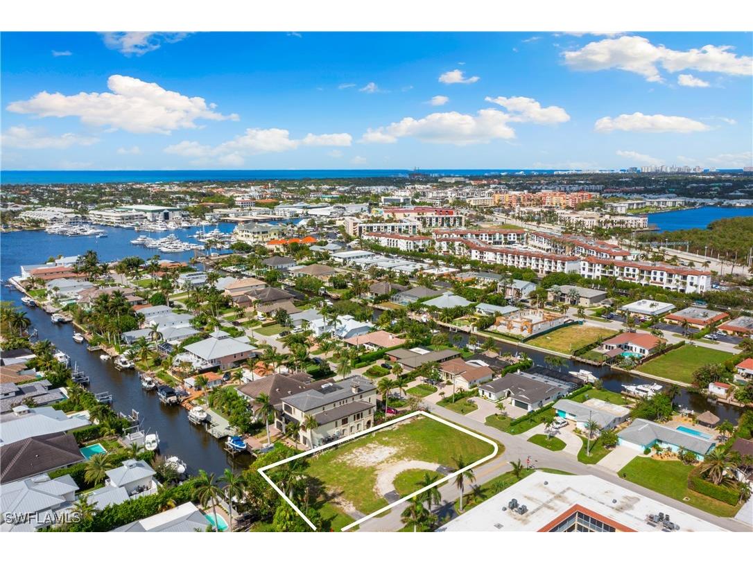 1585 Pelican Avenue Naples FL 34102 226003330 image13