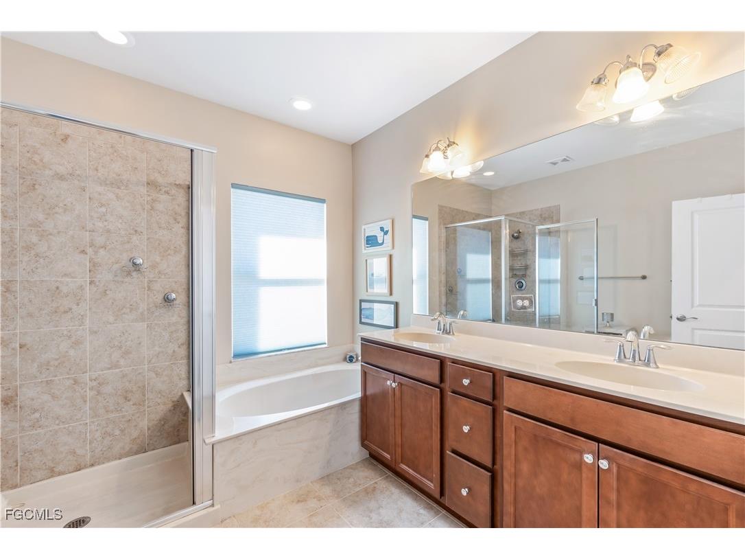 15851 Portofino Springs Boulevard #104 Fort Myers FL 33908 2025024569 image16