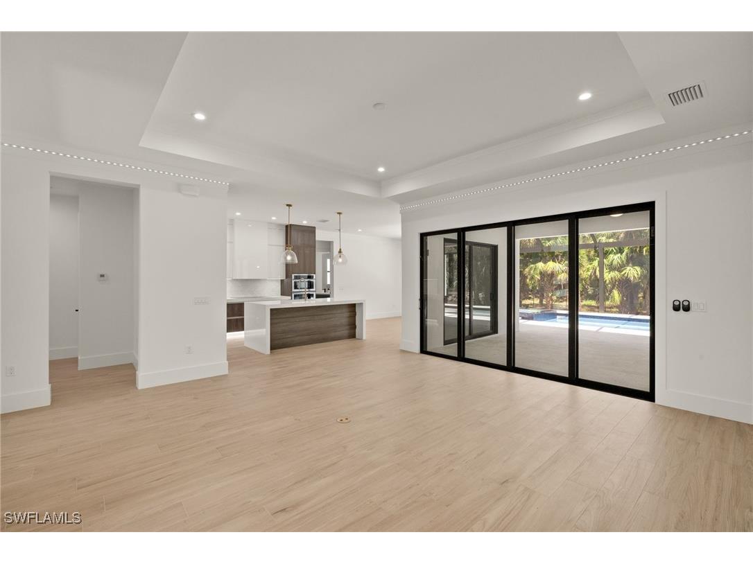 1587 Golden Gate Boulevard W Naples FL 34120 224046424 image5