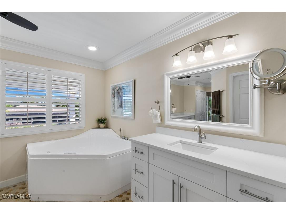 1588 Heights Court Marco Island FL 34145 225073534 image25