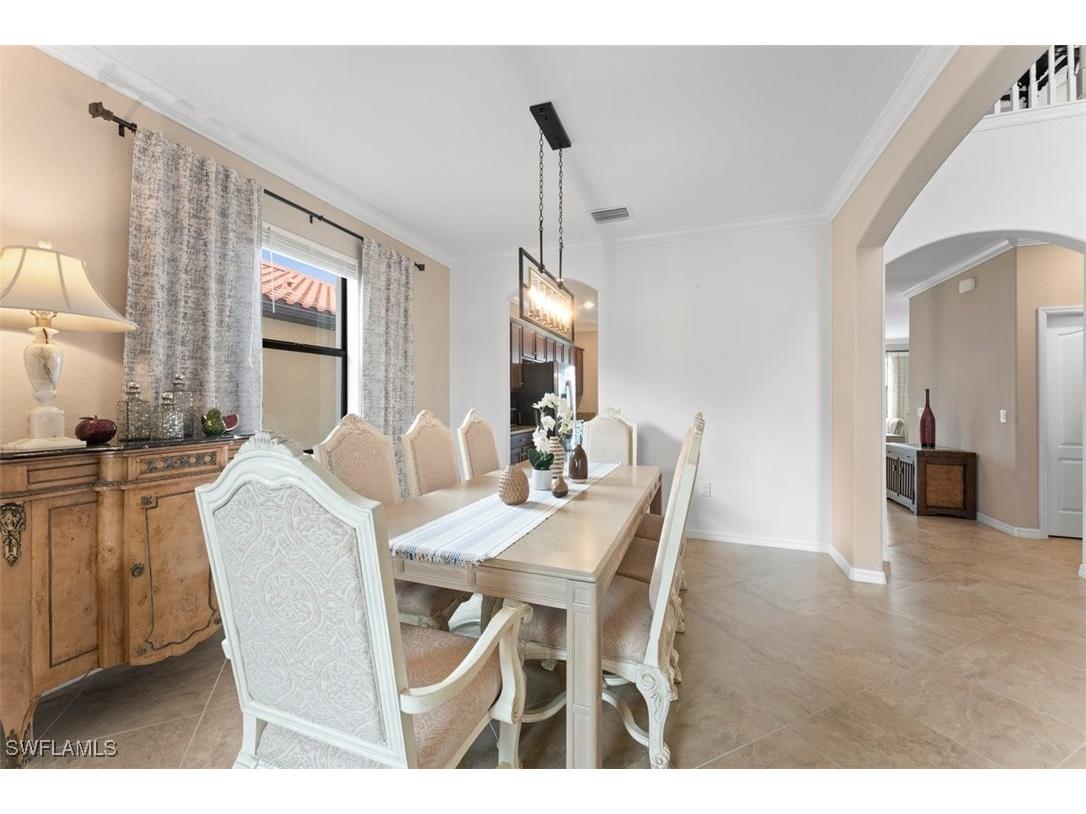 1588 Santiago Circle Naples FL 34113 225055103 image8