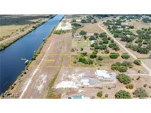 1589 Frontier Circle Labelle FL 33935 2025014950 image17