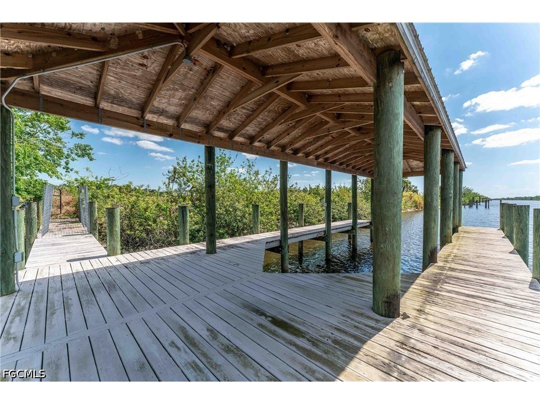 1589 Frontier Circle Labelle FL 33935 2026020550 image6