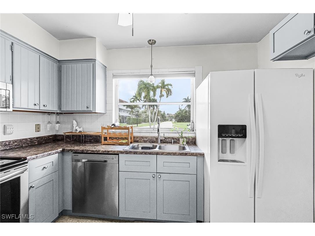 1589 Osprey Avenue Naples FL 34102 225072824 image12