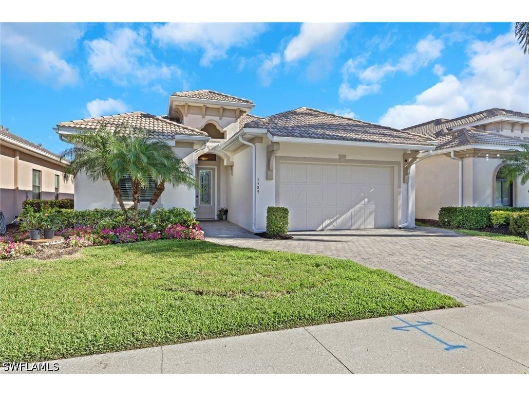 1589 Serrano Circle Naples FL 34105 226013233 image2
