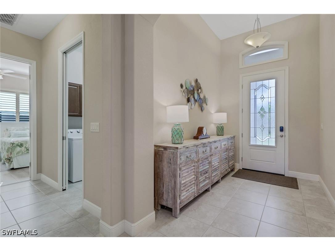1589 Serrano Circle Naples FL 34105 226013233 image3