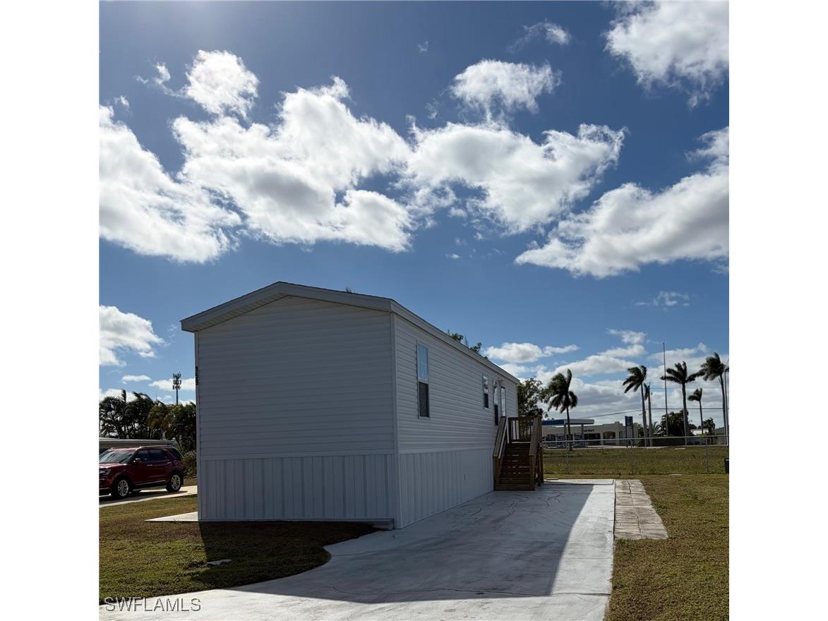159 Adrienne Drive Fort Myers FL 33908 226004449 image2