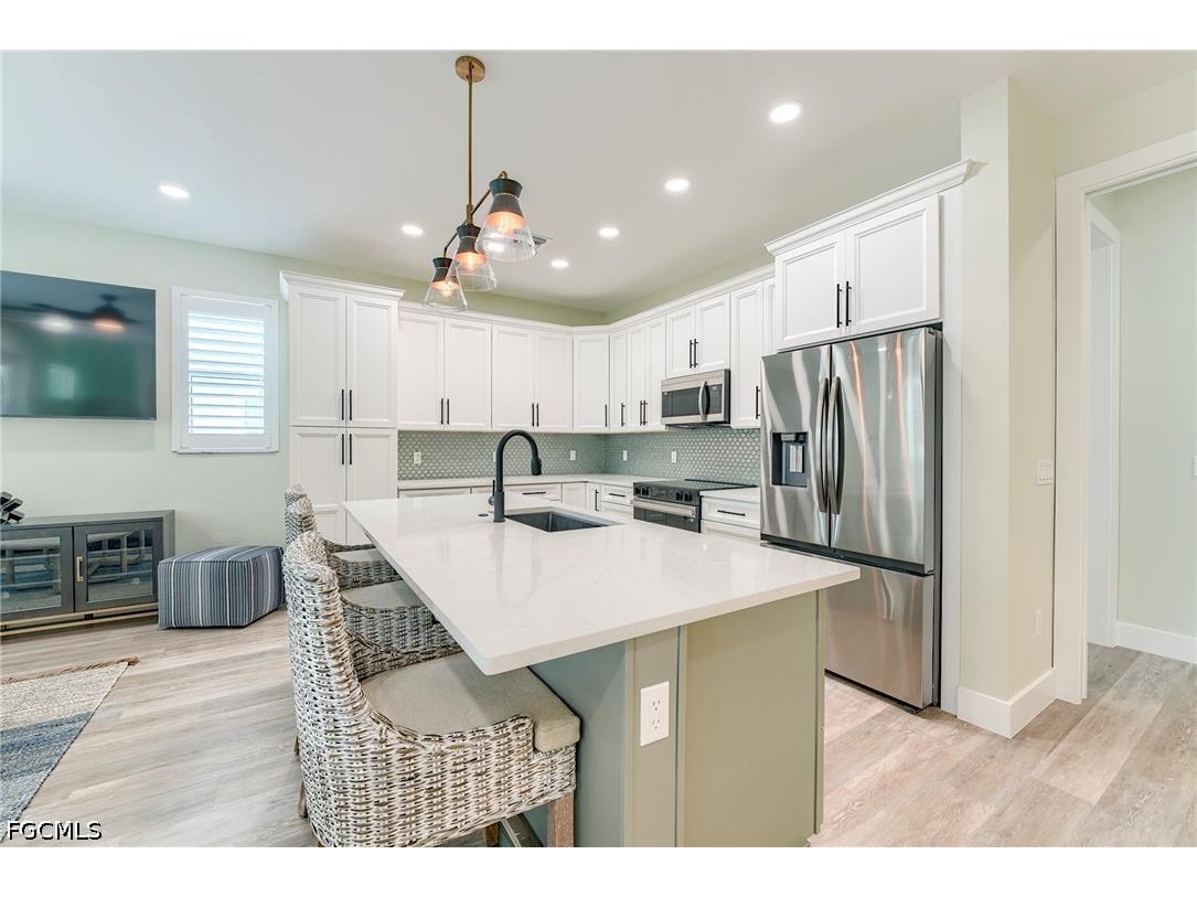 159 Delmar Avenue Fort Myers Beach FL 33931 2026019512 image5
