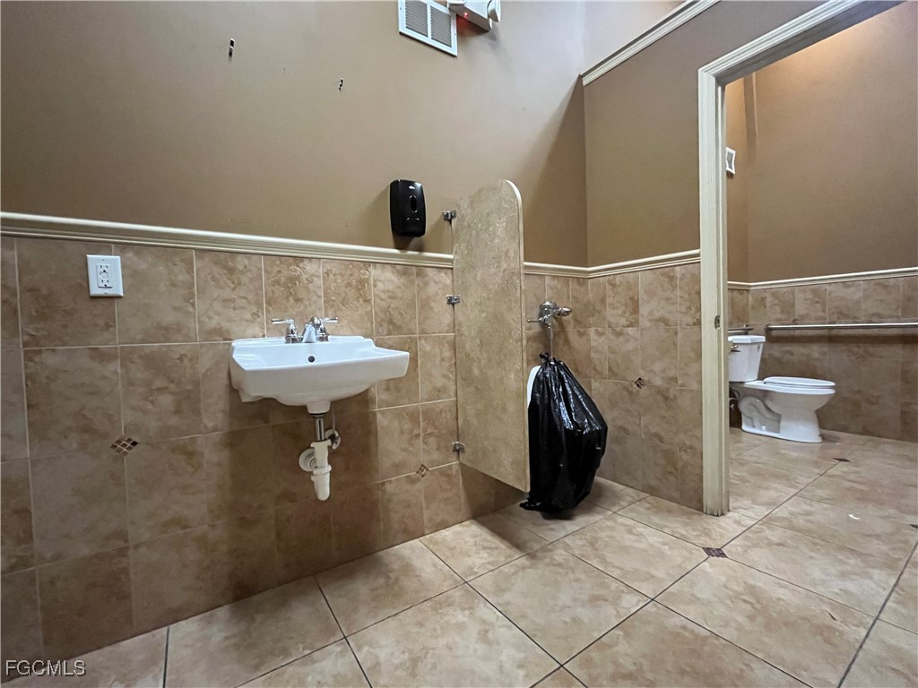 159 Hancock Bridge Parkway #8-10 Cape Coral FL 33990 2026000521 image42