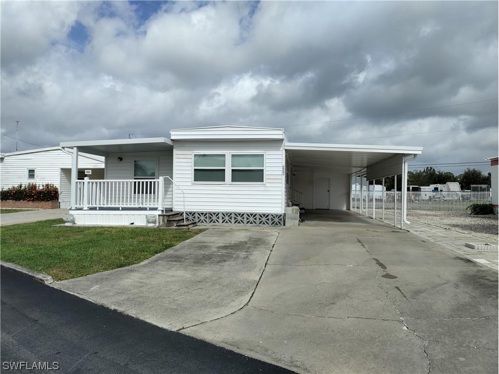 159 Overland Trail North Fort Myers FL 33917 223075424 image1