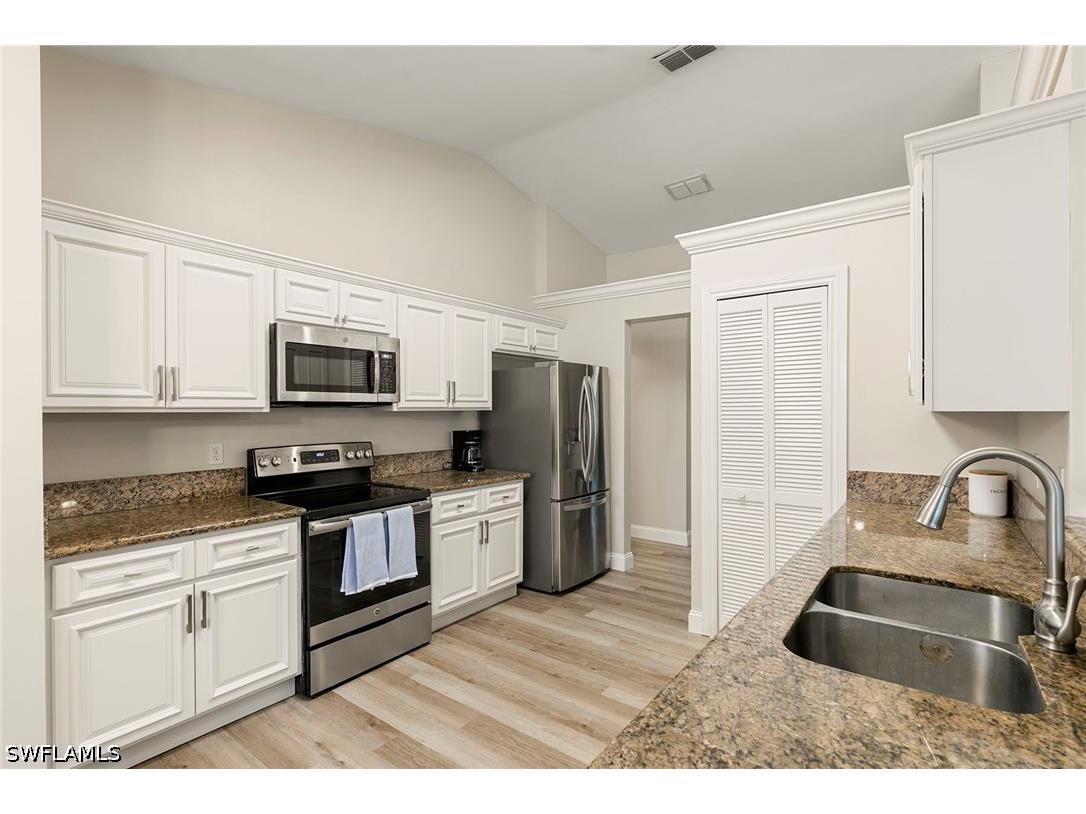 159 Plantation Circle Naples FL 34104 226015664 image12