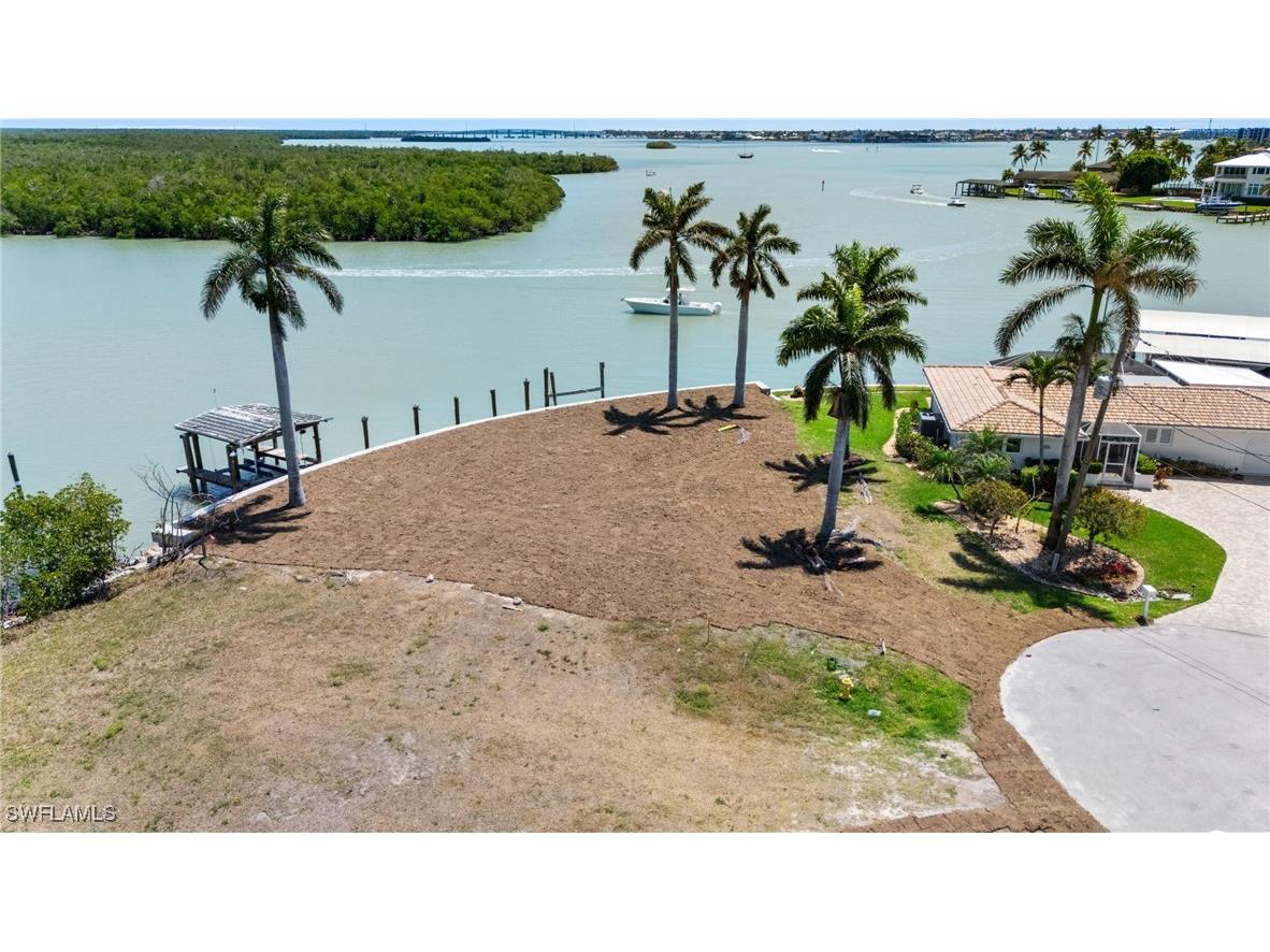 159 Tahiti Street Naples FL 34113 224101895 image4