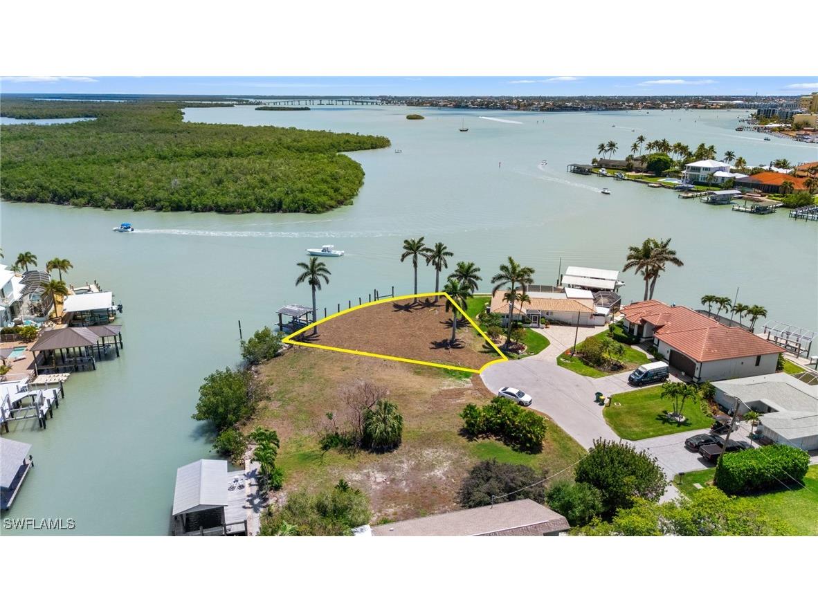 159 Tahiti Street Naples FL 34113 224101895 image6