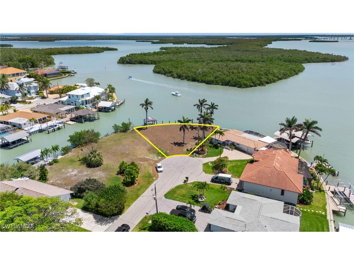 159 Tahiti Street Naples FL 34113 224101895 image7