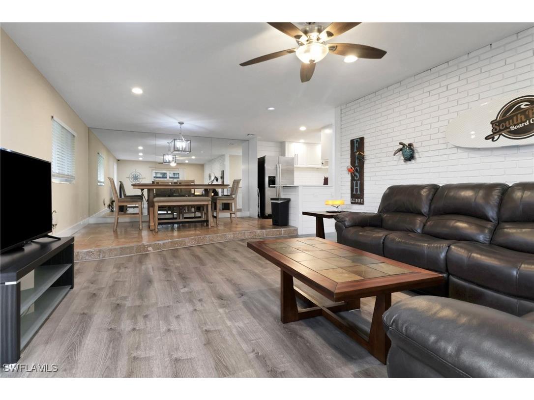 159 Teryl Road #E3 Naples FL 34112 225075047 image8