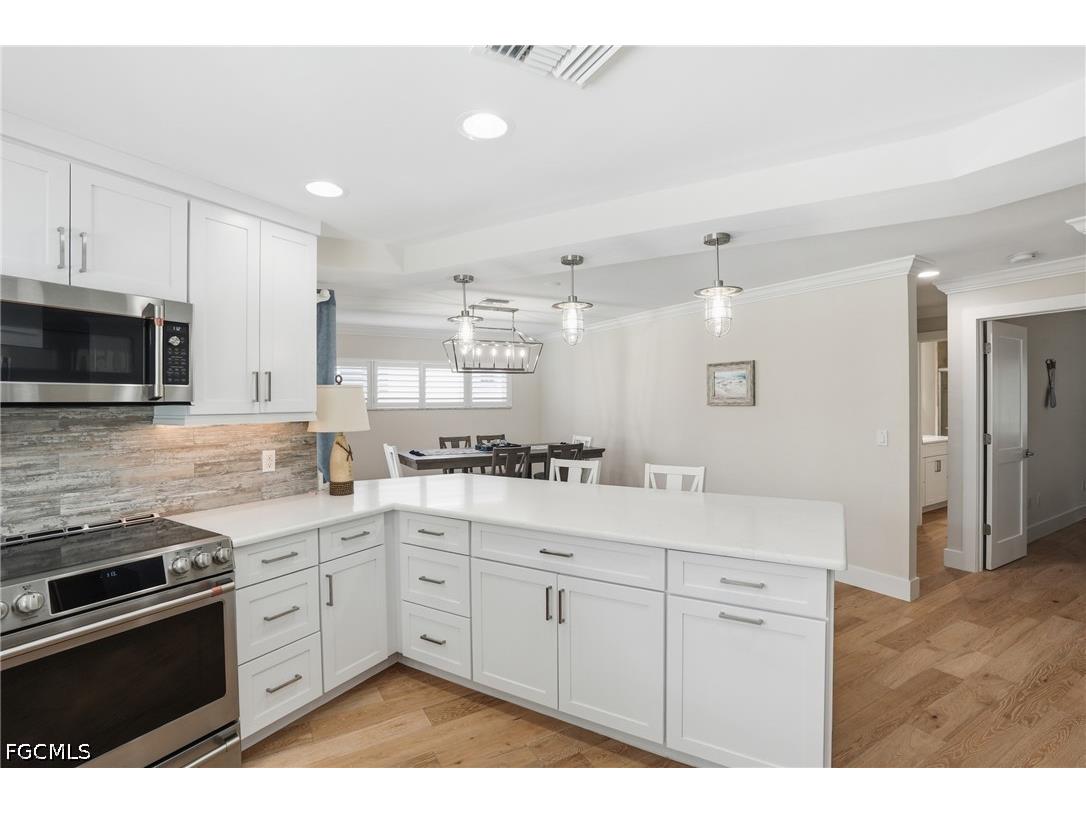 1590 Sandpiper Street Naples FL 34102 2026018875 image12