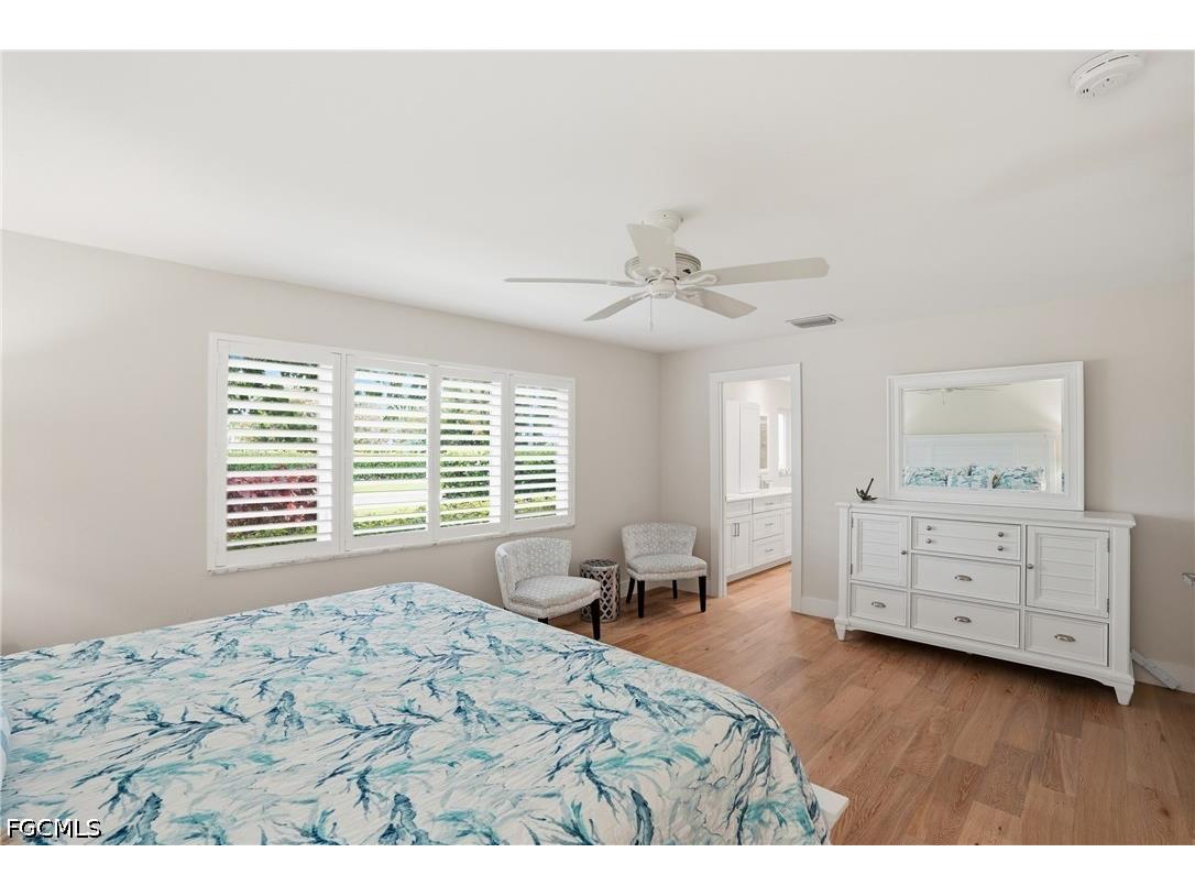 1590 Sandpiper Street Naples FL 34102 2026018875 image17