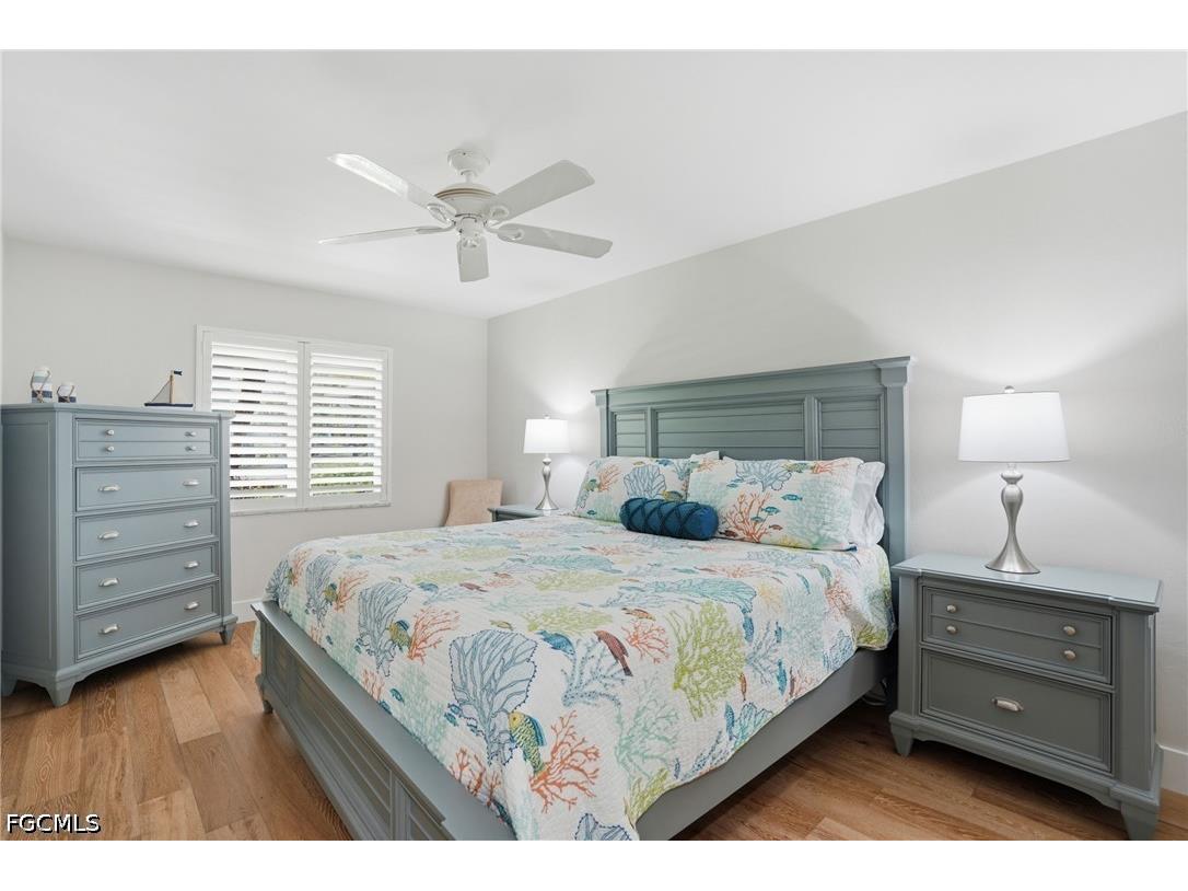 1590 Sandpiper Street Naples FL 34102 2026018875 image20