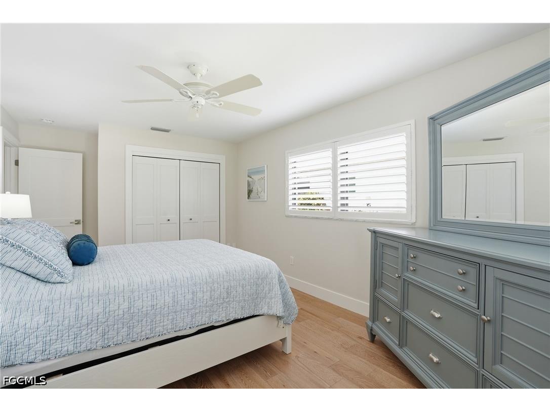 1590 Sandpiper Street Naples FL 34102 2026018875 image24