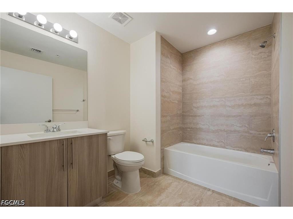 15901 Royal Pointe Lane #306 Fort Myers FL 33908 2026021863 image10